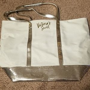 NWOT Victoria's Secret tote